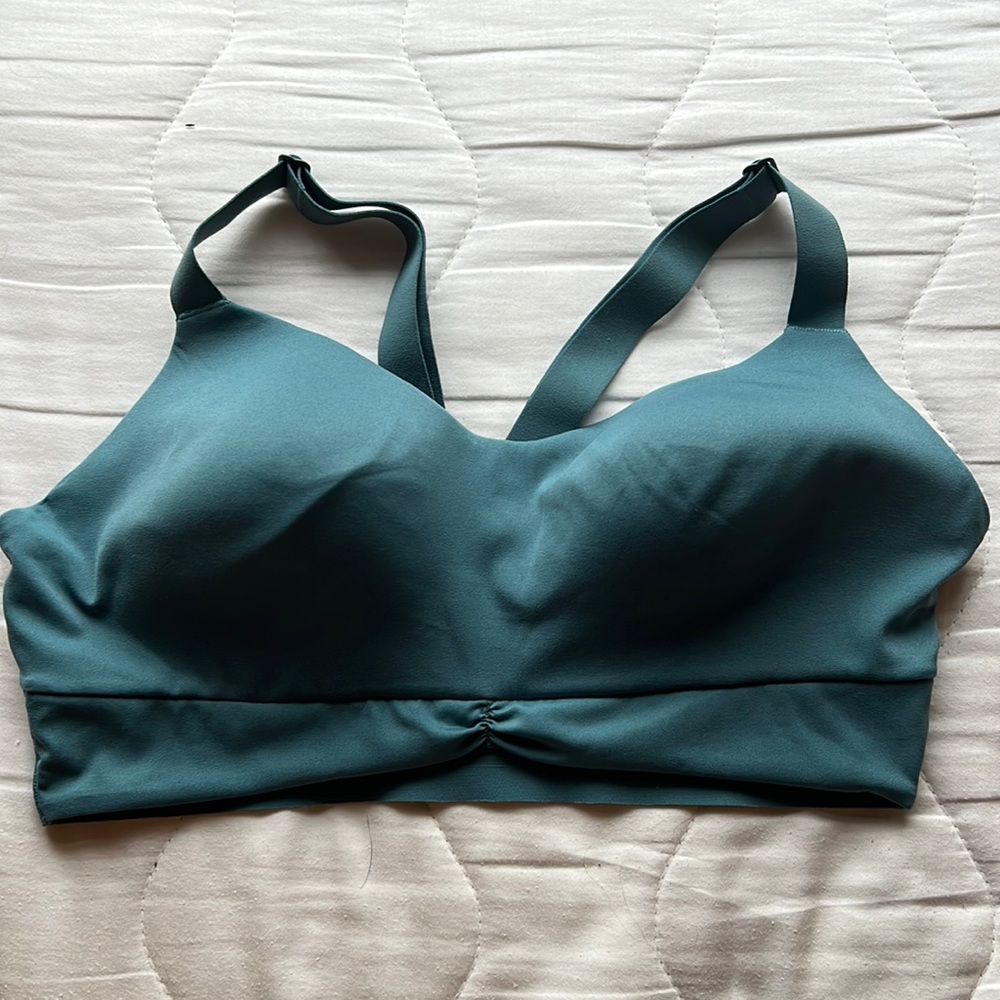 Victoria’s Secret Sports Bra Large